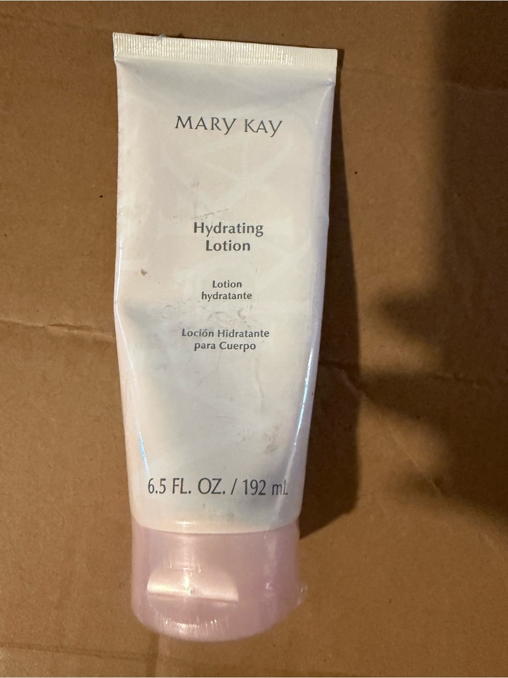 Mary Kay Hydrating Lotion — White Tube with Light Pink Cap
